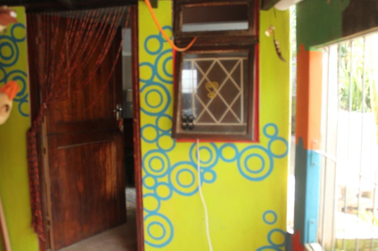 Sensayuma Backpackers Hostel Tugela Mouth Exterior photo